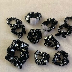 (13 Pieces)Black and Silver Scrunchies Set